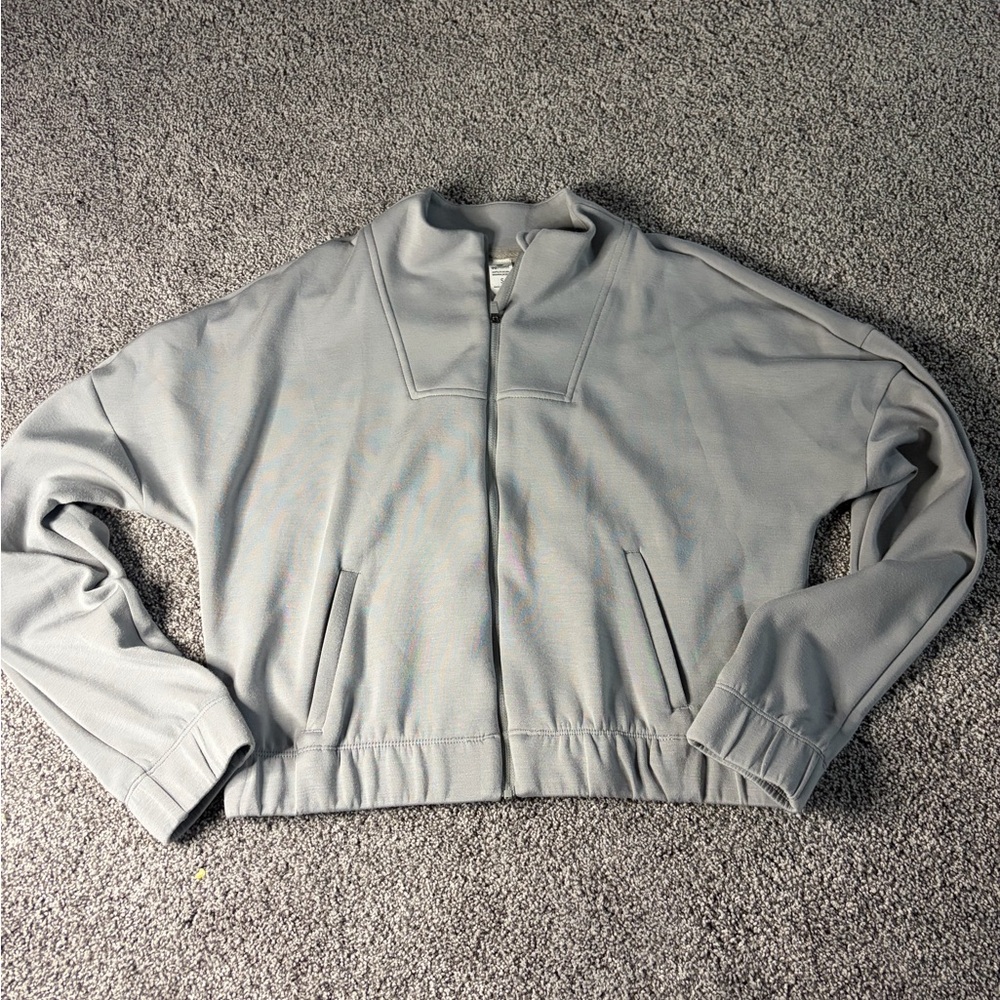 32 Degrees Zip-Up Crop Sweatshirt Jacket Gray Size Small Extra Soft